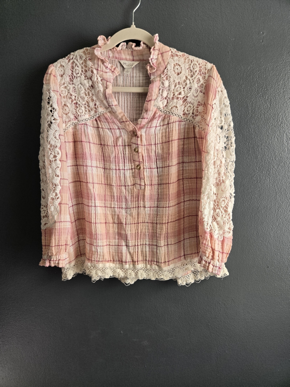Cato Collection Limited Edition Large Ruffled Lace Cottagecore Pink Plaid Blouse